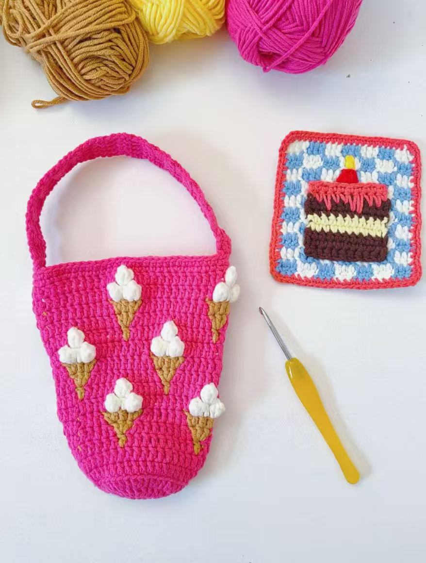 Cute Crochet Bottle Wholesale, Holder Organic Recyclable Cotton Yarn Customizable Water Bottle Carrier for Daily Walk Hiking,Cross Body Strap Bag,Handmade Festival Bottle Sling Bag,Traveller Accessories